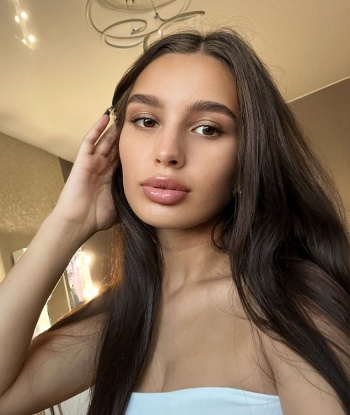 Я готова исполнить твои самые сокровенные желания. 💋😉
У меня ты найдешь полное удовлетворение и незабываемые эмоции. Я сделаю все, чтобы ты почувствовал себя настоящим мужчиной. 💥💦
Мои услуги разнообразны и могут подстроиться под твои предпочтения. От нежных эротических массажей до страстных и разнообразных игр - я знаю, как доставить тебе удовольствие. 💆♂️💫
Наши встречи пройдут в уютной обстановке, где ты сможешь расслабиться и забыть о своих заботах. Только чистое удовольствие и нежные прикосновения. ☁️🌈
Мой опыт и профессионализм гарантируют тебе высокое качество услуг. А отзывы моих довольных клиентов лишний раз подтверждают мои способности. 💯👄
Попробуй разнообразие моего меню и ты обязательно вернешься ко мне снова и снова. Я жду тебя, чтобы подарить тебе незабываемые моменты наслаждения и страсти. 💋🔥
Звони мне и доверься профессионалу. Ты заслуживаешь только лучшего! 📞🌹 Даша