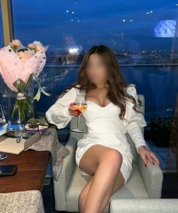 Ты можешь рассчитывать на нежные ласки, горячие поцелуи и страстные объятия 😘 Будь уверен, я дам тебе всё то, о чём ты всегда мечтал! 😈 Мои возможности безграничны, и только ты сможешь раскрыть мои горячие секреты 🔥 Я уверена, ты останешься доволен нашей встречей, моим телом и моей энергией 💥 У меня есть отличные отзывы от довольных клиентов, которые подчеркивают мою нежность и умение доставить наслаждение. Уверена, что и ты останешься своей встречей со мной в Москве 💋 Не упусти шанс исполнить свои самые сокровенные мечты — обниму тебя настоящим эскорт-сервисом! 💫 Жду тебя, мой кавалер, чтобы воплотить самые смелые фантазии! 🌟 Иония